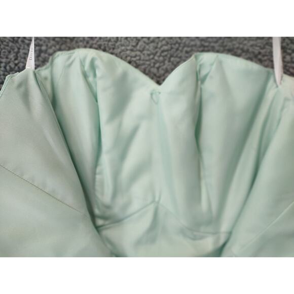 David's Bridal Dresses Short Crinkle Chiffon Dress Cascade Front strapless sz 8 - Picture 9 of 14